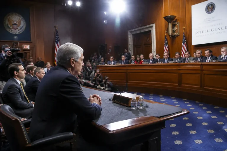 Fauci a invocat Amendamentul al Cincilea de peste 100 de ori în Senatul american