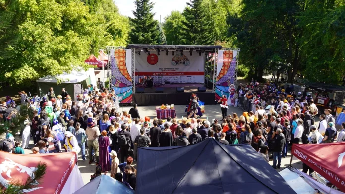 Asia Fest 2026 revine la București cu gastronomie, K-Pop și tradiții din 14 țări Asia Fest 2026 revine la București cu gastronomie, K-Pop și tradiții din 14 țări