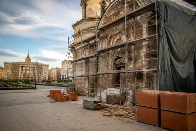 Patru biserici din Ploiești primesc 114.000 de lei după rectificarea bugetară