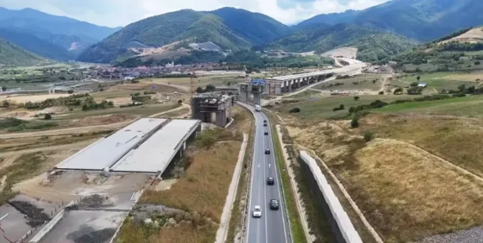 Autostrada Sibiu-Pitești ar putea fi gata până în 2031. Când se va circula continuu spre Cluj