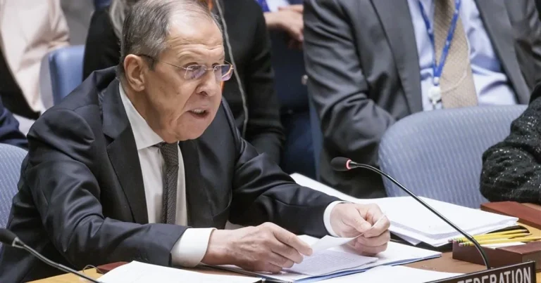 Lavrov acuză UE de ingerințe în alegerile din Rusia și invocă România