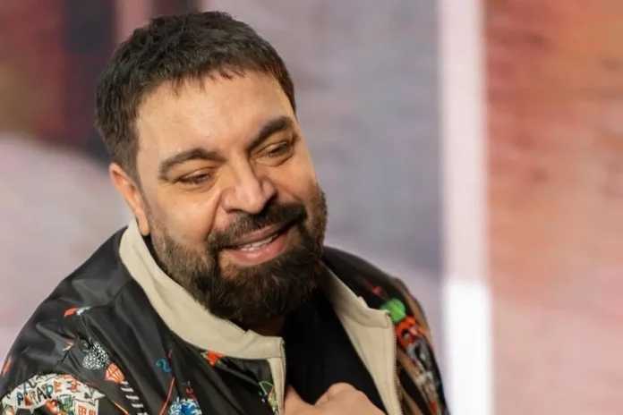 Florin Salam a oprit concertul din București după dureri puternice. Ce susține despre analize Florin Salam a oprit concertul din București după dureri puternice. Ce susține despre analize