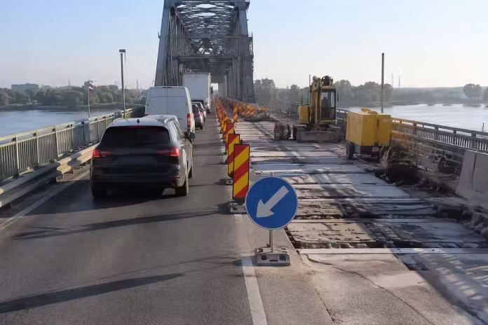 Restricții de trafic pe Podul Prieteniei Giurgiu–Ruse, în două etape Restricții de trafic pe Podul Prieteniei Giurgiu–Ruse, în două etape