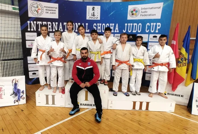 Șapte medalii pentru CSȘ-CSM Târgoviște la Sosha Cup, în Bacău Șapte medalii pentru CSȘ-CSM Târgoviște la Sosha Cup, în Bacău